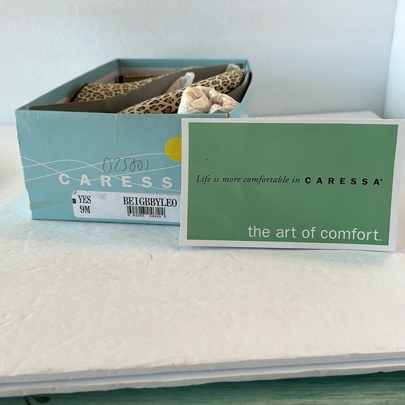 New Caressa Leopard Print Pumps - Picture 8 of 8